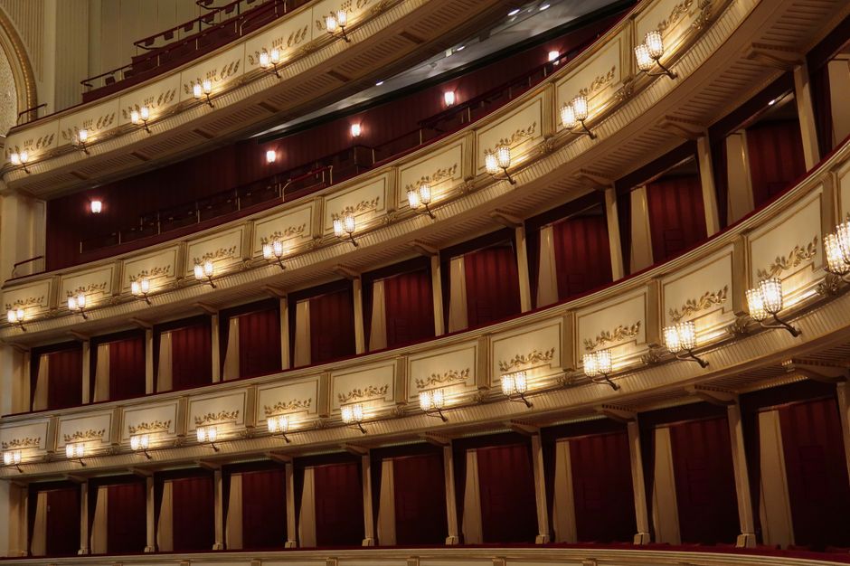 Noite de Ópera em Praga com Jantar Pré-Espetáculo